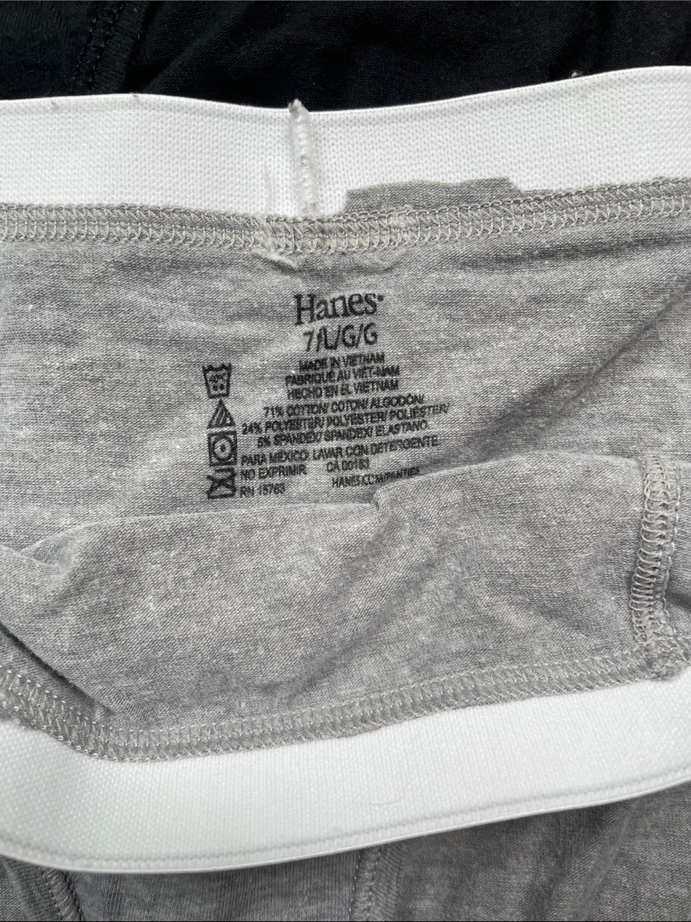 Hanes Women's Bikini Briefs 2-Pack in Black and Gray - Picture 2 of 2